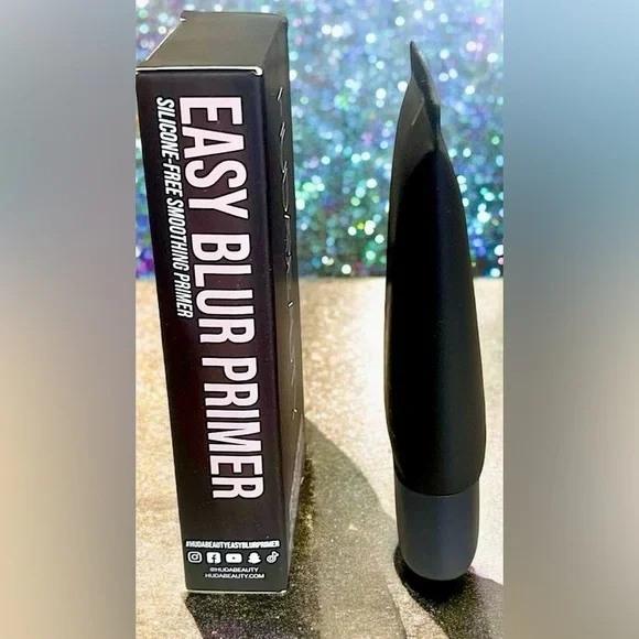 Huda Beauty Easy Blur Silicone-Free Smoothing Primer - Picture 7 of 10